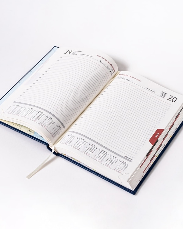 Kalendarz książkowy z logo